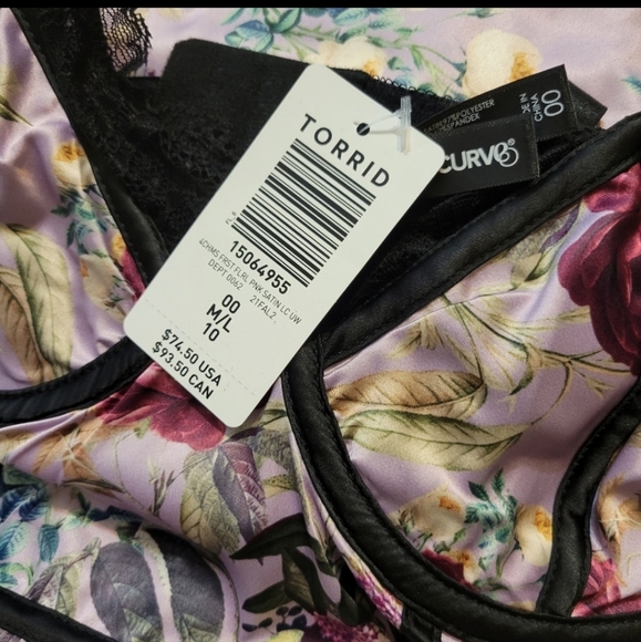 🖤Torrid Satin Lace Floral Chemise - Picture 7 of 7